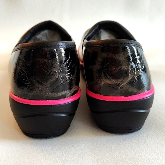 Smitten Clog Medical Shoe Size 35 Leopard Print Patent Leather Non Slip Black - Picture 5 of 11